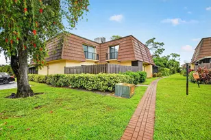 4175 Turnberry Cir, Lake Worth, FL 33467 - Photo 1