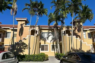 621 NW 78th Terrace, Pembroke Pines, FL 33024 - Photo 1