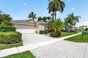 7717 Rockford Rd, Boynton Beach, FL 33472 - Photo 1