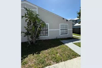 5803 SE Collins Avenue, Stuart, FL 34997 - Photo 1