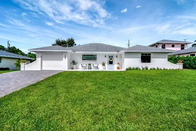 359 Beacon Street, Tequesta, FL 33469 - Photo 1