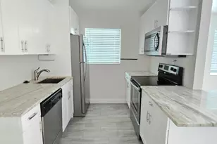 115 SW 1st Ave, Boynton Beach, FL 33435 - Photo 1