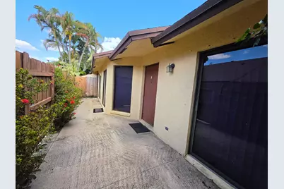 401 Springdale Circle, Palm Springs, FL 33461 - Photo 1