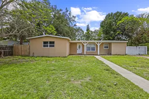 180 SE Serenata Ct, Port Saint Lucie, FL 34983 - Photo 1