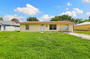 333 SW Lucero Dr, Port Saint Lucie, FL 34983 - Photo 1