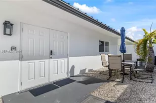 1702 SW 20th St, Fort Lauderdale, FL 33315 - Photo 1