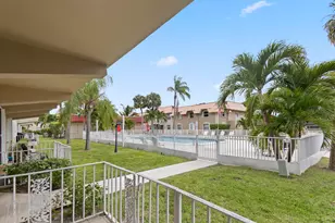 495 SE 8th St, Deerfield Beach, FL 33441 - Photo 1