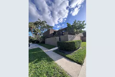 1417 14th Court, Palm Beach Gardens, FL 33410 - Photo 1