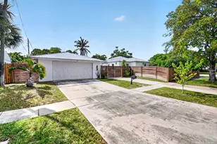 702 Forest Hill Blvd, West Palm Beach, FL 33405 - Photo 1