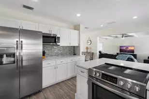 2501 NE 12th St, Pompano Beach, FL 33062 - Photo 1