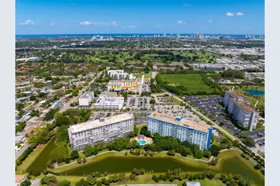 4001 Hillcrest Drive #406, Hollywood, FL 33021 - Photo 1
