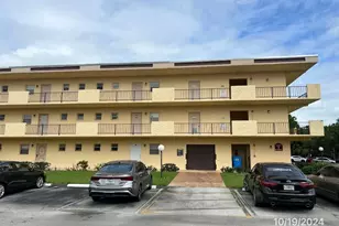 201 Berkley Rd, Hollywood, FL 33024 - Photo 1