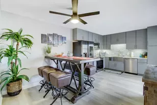 912 9th Ct, Palm Beach Gardens, FL 33410 - Photo 1