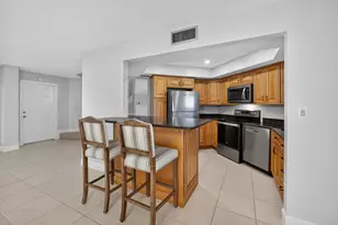 246 Seabreeze Cir, Jupiter, FL 33477 - Photo 1