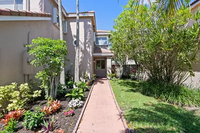 201 NW 101st Avenue, Plantation, FL 33324 - Photo 1