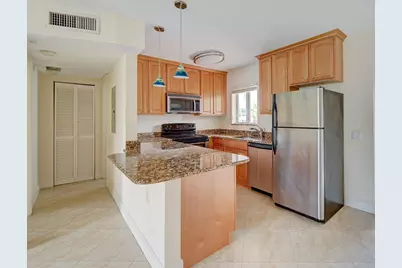 410 SW 15th Street #105, Pompano Beach, FL 33060 - Photo 1