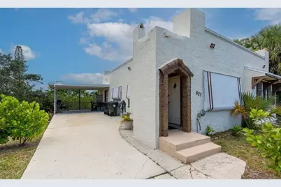 827 N A Street E, Lake Worth Beach, FL 33460 - Photo 1