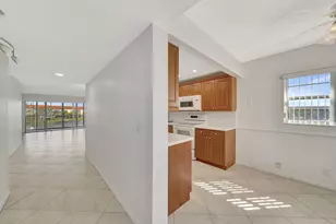 13001 SW 15th Ct, Pembroke Pines, FL 33027 - Photo 1