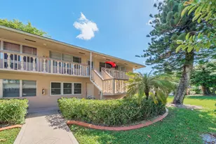 89 Canterbury D, West Palm Beach, FL 33417 - Photo 1