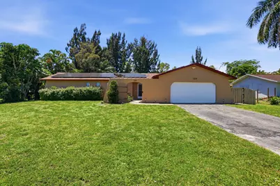 128 Barberton Road, Lake Worth, FL 33467 - Photo 1