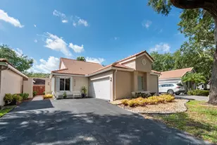 10124 NW 3rd Ct, Plantation, FL 33324 - Photo 1