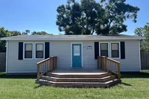 1005 20th Ave, Vero Beach, FL 32960 - Photo 1