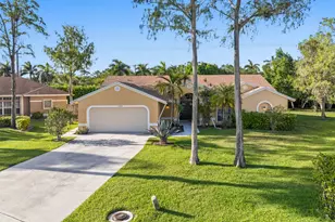 104 Oxford Ct, Royal Palm Beach, FL 33411 - Photo 1