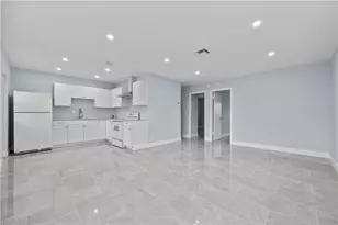 260 NW 19th St, Boca Raton, FL 33432 - Photo 1
