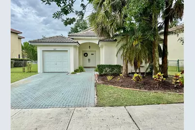 387 SW 206th Avenue, Pembroke Pines, FL 33029 - Photo 1
