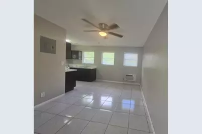 325 NW 25th Street #5, Wilton Manors, FL 33311 - Photo 1