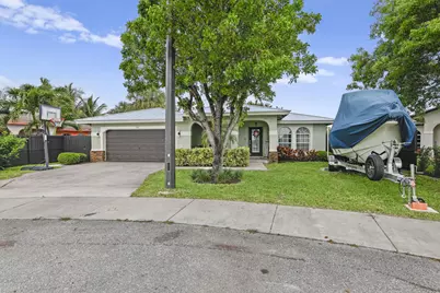 401 NW 16th Place, Pompano Beach, FL 33060 - Photo 1