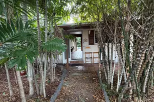 1734 NE 38th St, Oakland Park, FL 33334 - Photo 1