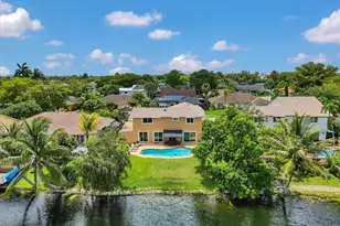 621 SW 98th Terrace, Pembroke Pines, FL 33025 - Photo 1