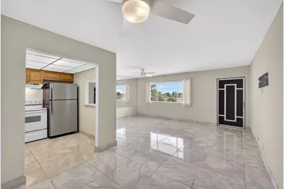 300 S Village Green Cir Circle S #420, Palm Springs, FL 33461 - Photo 1