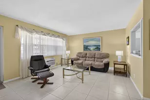 414 Windsor R, West Palm Beach, FL 33417 - Photo 1