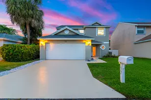 1062 Fairfax Cir W, Boynton Beach, FL 33436 - Photo 1