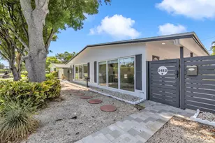 2412 NE 4th St, Pompano Beach, FL 33062 - Photo 1