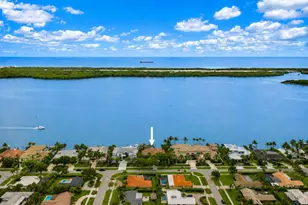 806 Lakeside Dr, North Palm Beach, FL 33408 - Photo 1