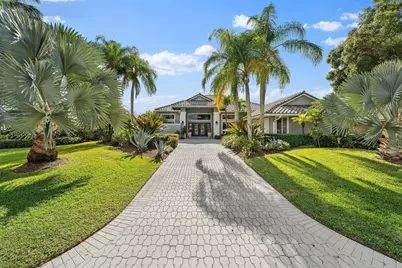 140 Thornton Drive, Palm Beach Gardens, FL 33418 - Photo 1