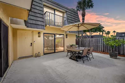801 8th Way, West Palm Beach, FL 33407 - Photo 1