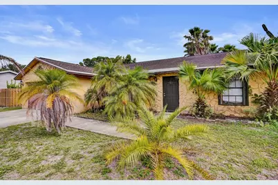 125 Seagull Court, Royal Palm Beach, FL 33411 - Photo 1