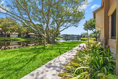 28 Wimbledon Lake Drive #222, Plantation, FL 33324 - Photo 1