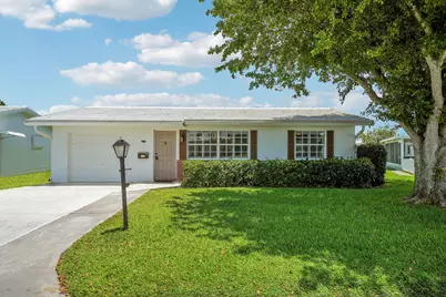 614 SW Golf Drive, Boynton Beach, FL 33426 - Photo 1