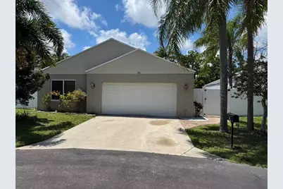88 Buxton Lane, Boynton Beach, FL 33426 - Photo 1