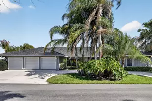 9055 SE Harbor Island Way, Hobe Sound, FL 33455 - Photo 1