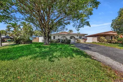 4641 SW 43rd Avenue, Dania Beach, FL 33314 - Photo 1
