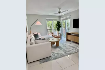 225 NE 1st Street #405, Delray Beach, FL 33444 - Photo 1