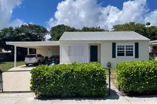 915 33rd St, West Palm Beach, FL 33407 - Photo 1