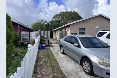 633 W 9th Street #B, Riviera Beach, FL 33404 - Photo 1