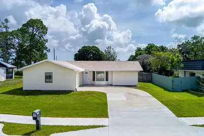 765 SE Floresta Drive, Port Saint Lucie, FL 34983 - Photo 1